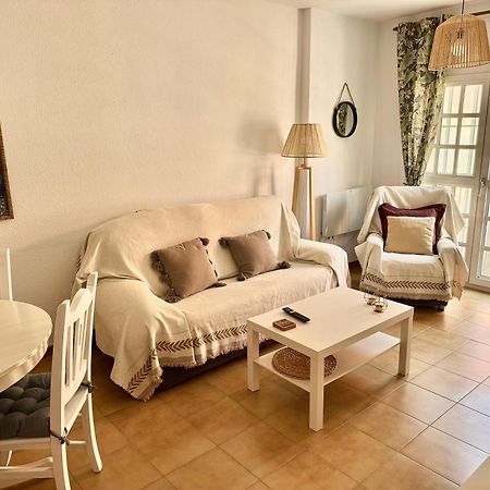 Sukha Apartamento Tarifa Exterior foto