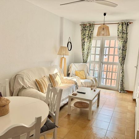 Sukha Apartamento Tarifa Exterior foto