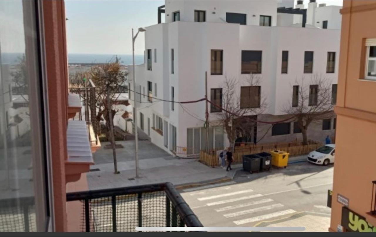 Sukha Apartamento Tarifa Exterior foto