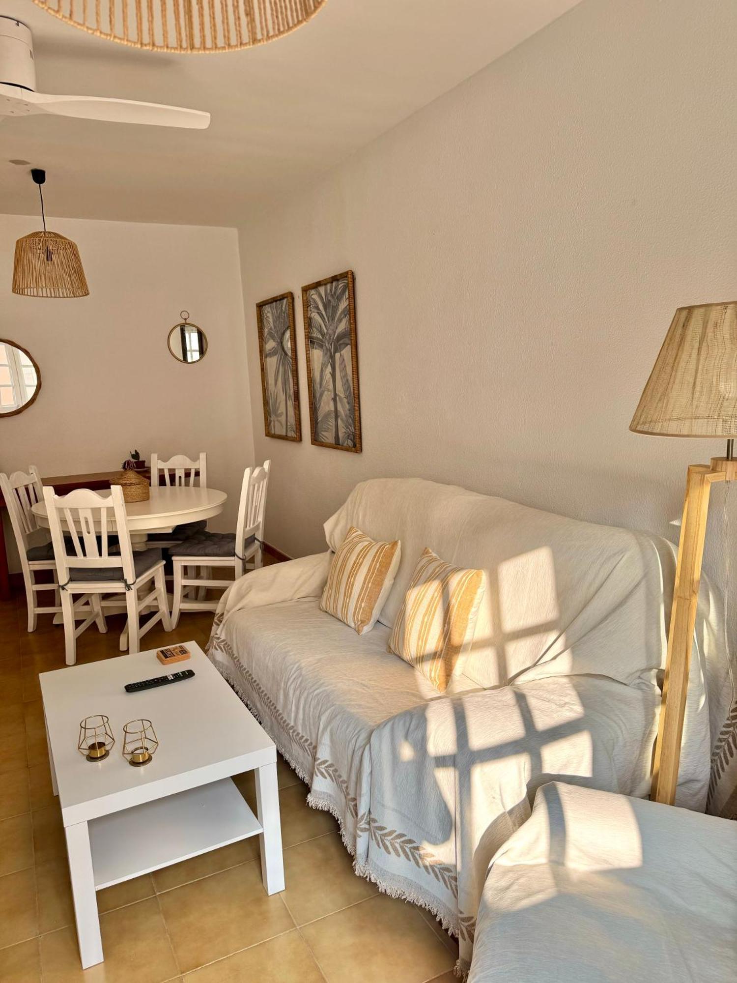 Sukha Apartamento Tarifa Exterior foto